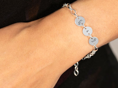 Cooksongold Sterling Silver        Personalised Disc Bracelet         Jewellery Project - Standard Image - 3
